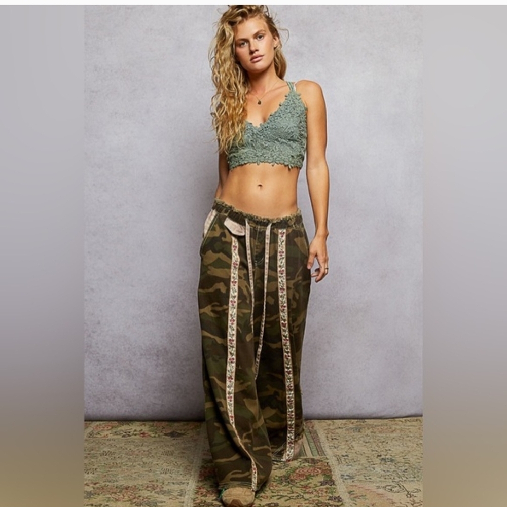 NWOT POL Camouflage Flare Jeans with Lace Trim